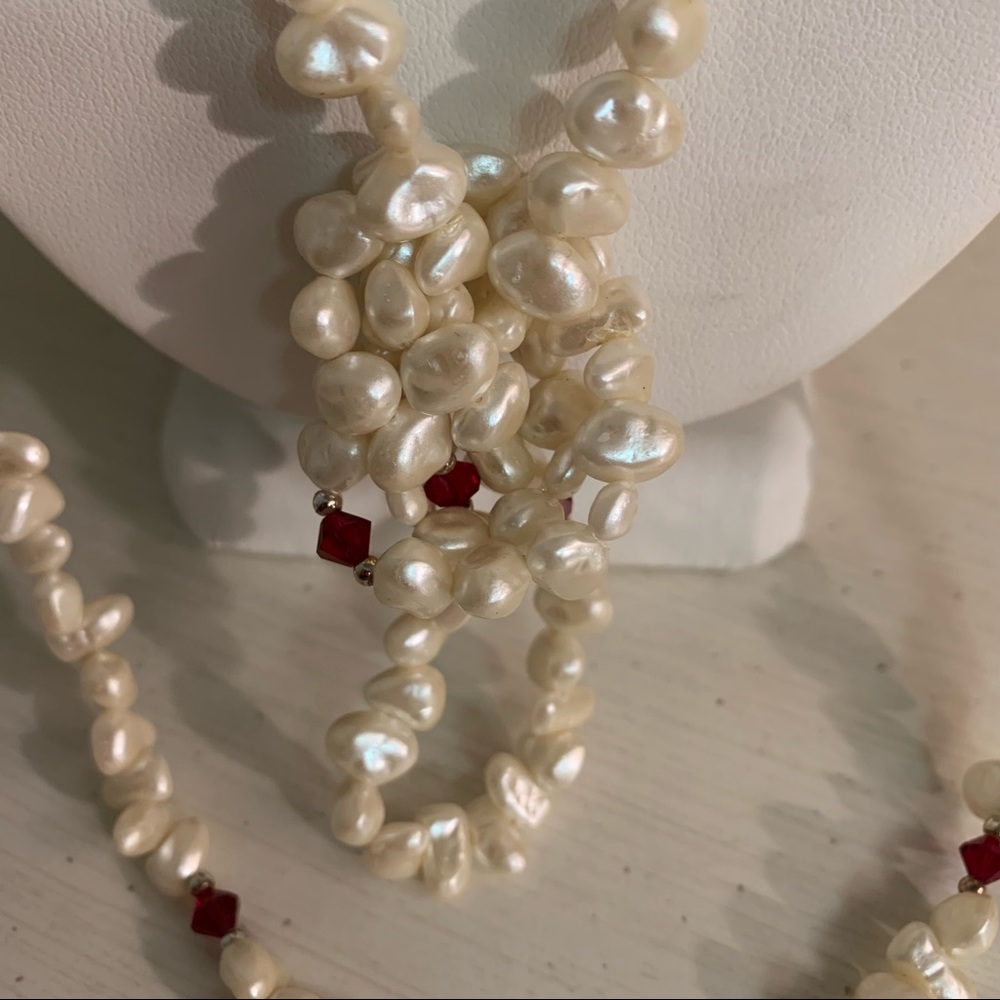 Freshwater Pearls & Red Swarovski Crystal Necklace - Picture 3 of 6